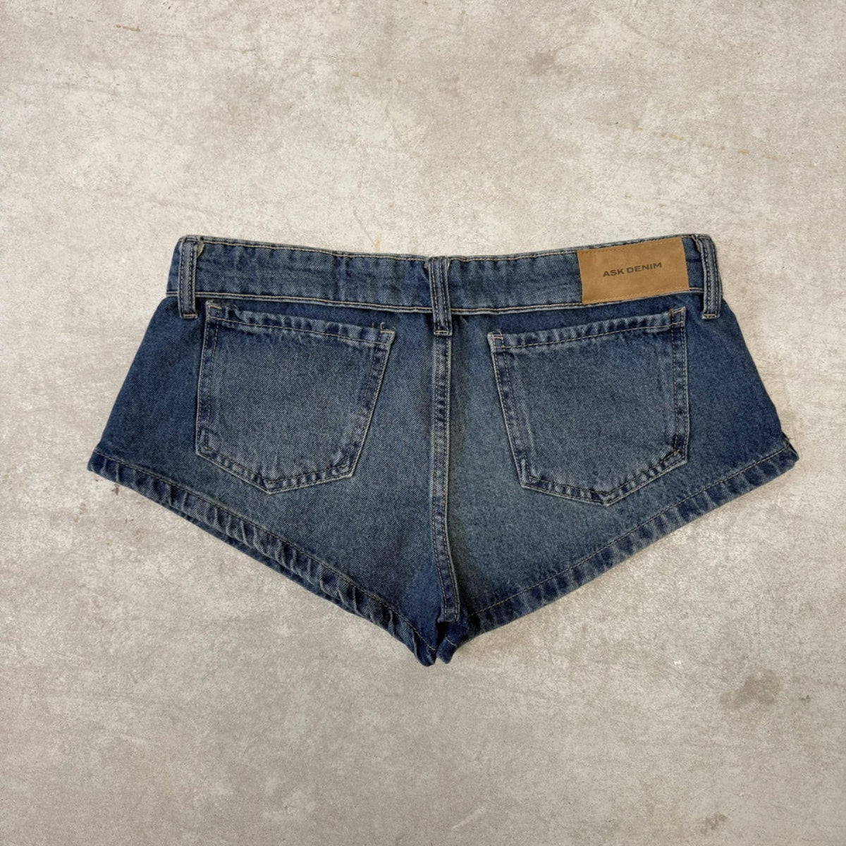 SHORT VAZAK